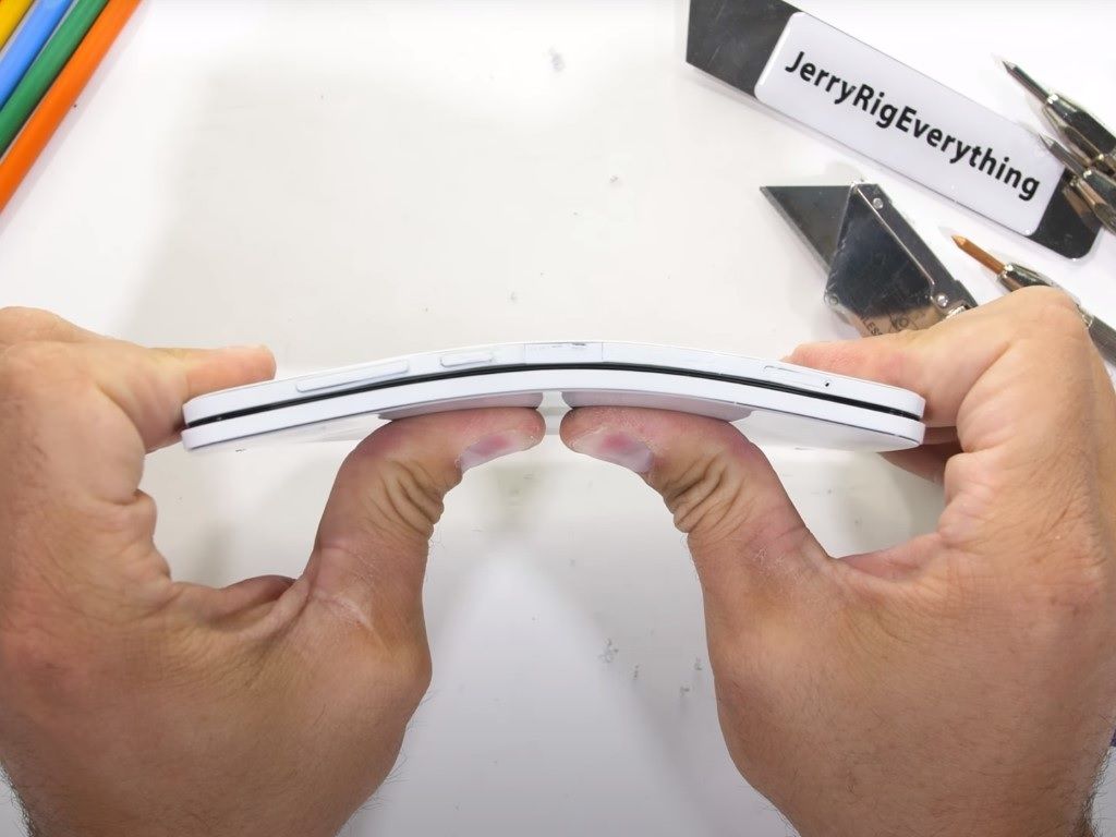 Surface Duo bend test