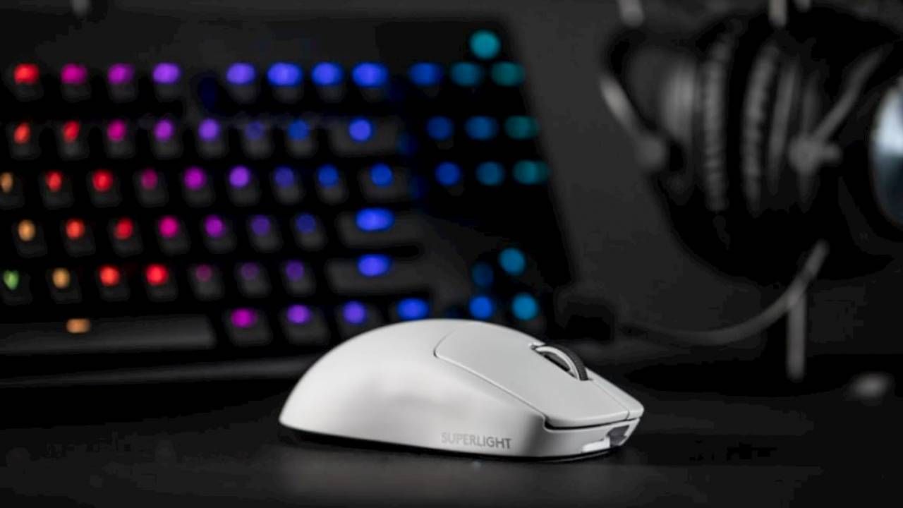 Logitech G Pro X Superlight mouse trims weight to make you a better gamer
