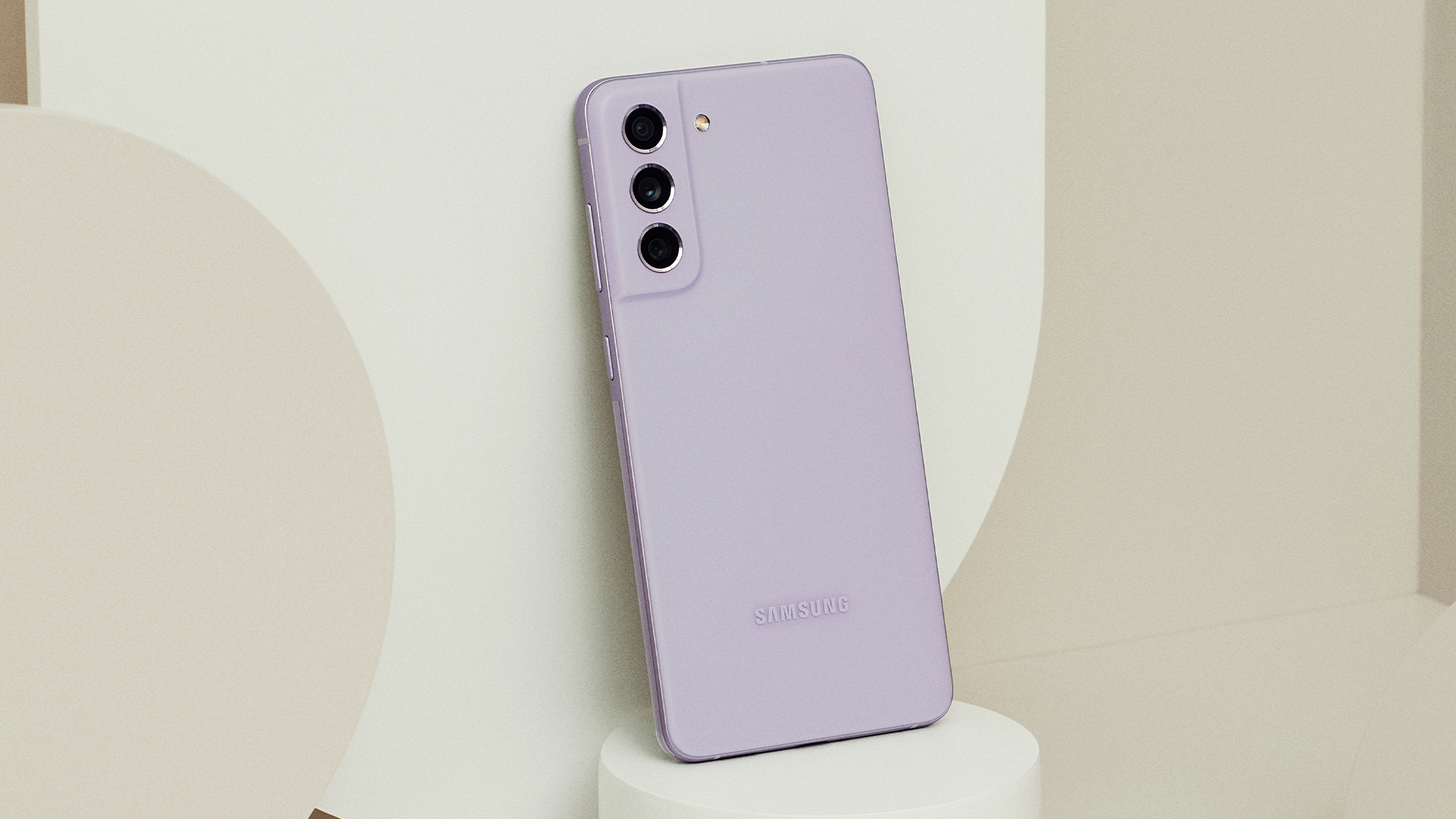 The Samsung Galaxy S21 FE 5G in purple.