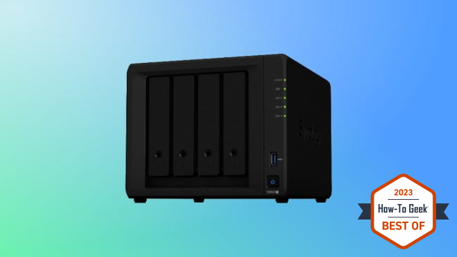 Synology DS920 on green and blue background